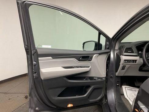 Certified 2024 Honda Odyssey EX-L image 9