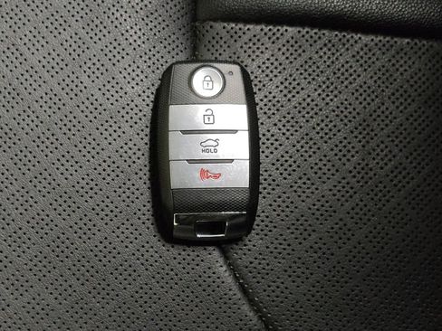 Used 2019 Kia Optima EX w/ EX Premium Package image 32