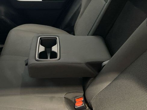 Used 2023 Toyota RAV4 LE AWD/4WD image 17