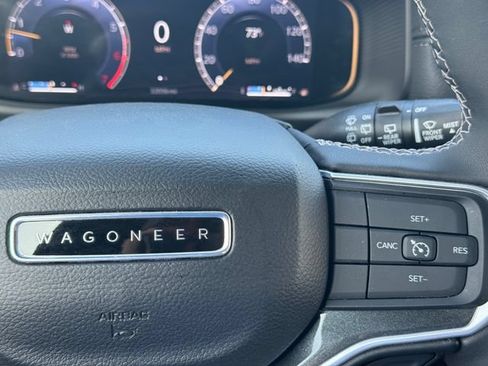 Certified 2024 Jeep Wagoneer 4WD image 28