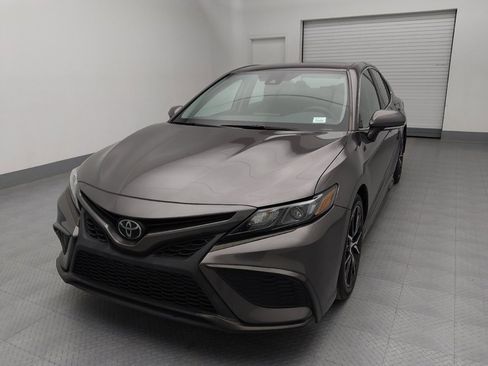 Used 2022 Toyota Camry SE image 15