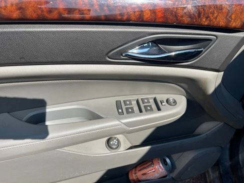 Used 2011 Cadillac SRX Premium AWD/4WD image 17