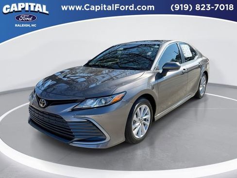 Used 2024 Toyota Camry LE w/ Convenience Package image 1