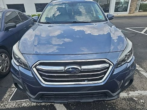 Used 2018 Subaru Outback 2.5i Limited image 2
