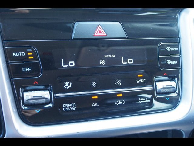 Used 2022 Kia Sorento S FWD image 32