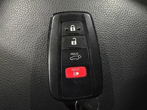 Certified 2022 Toyota RAV4 XLE w/ Convenience Package image 24