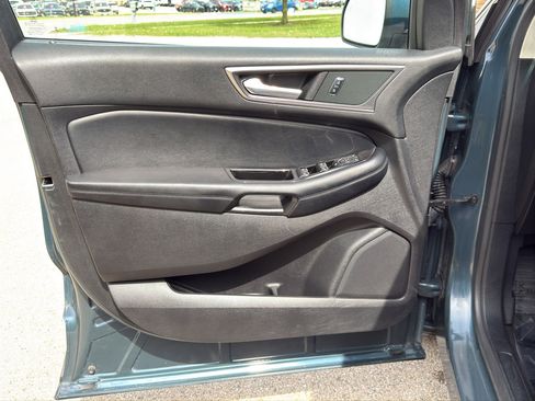 Used 2016 Ford Edge SEL w/ Equipment Group 201A AWD/4WD image 15