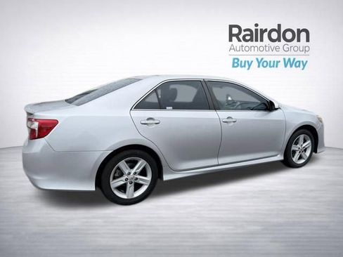 Used 2012 Toyota Camry SE image 9