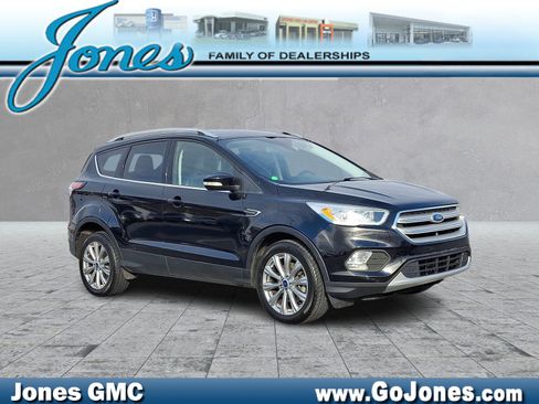 Used 2018 Ford Escape Titanium image 1