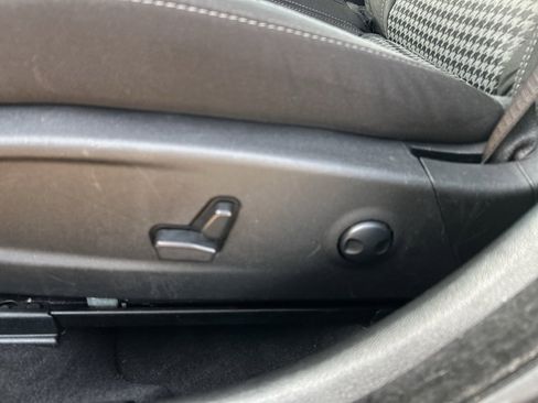 Used 2023 Dodge Charger SXT image 19