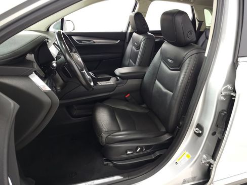 Used 2019 Cadillac XT5 Luxury AWD/4WD image 14