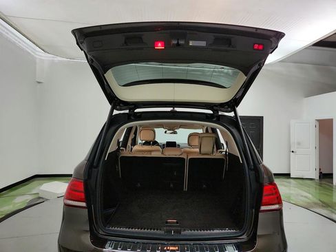 Used 2017 Mercedes-Benz GLE 400 4MATIC image 31