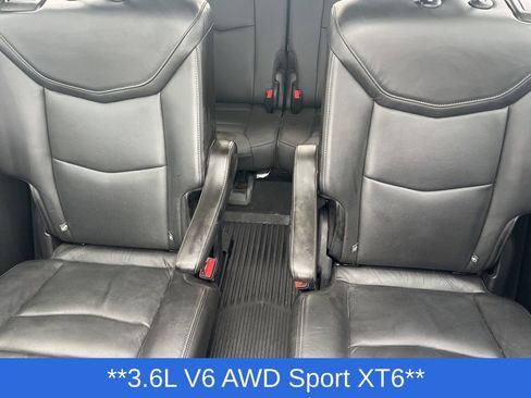 Used 2020 Cadillac XT6 Sport image 29
