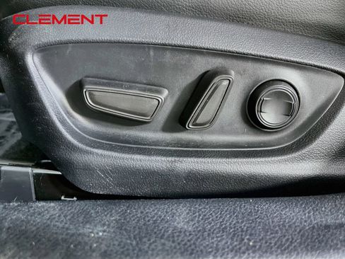 Used 2024 Toyota Camry SE FWD image 28