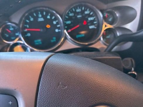 Used 2013 GMC Sierra 1500 SLE w/ Power Tech Package image 8