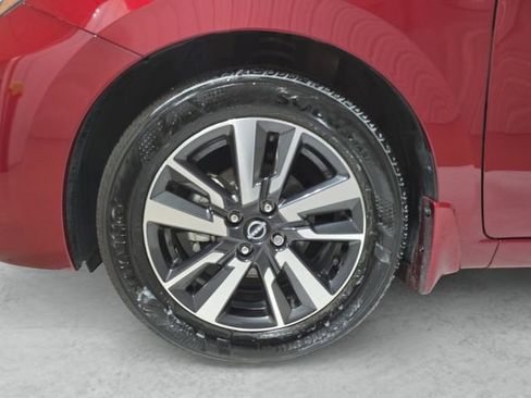 Used 2025 Nissan Versa SV w/ Trunk Package image 23