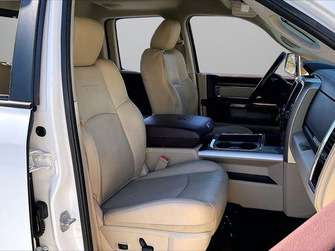 Used 2015 RAM 1500 Laramie w/ Convenience Group image 23