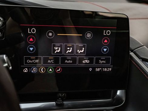 Used 2020 Chevrolet Corvette Stingray w/ 3LT Preferred Equipment Group image 33