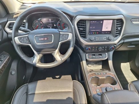 Used 2023 GMC Acadia Denali w/ Denali Ultimate Package FWD image 11