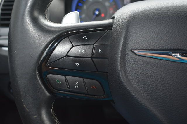 Used 2017 Chrysler 300 S RWD image 23