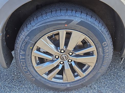 Certified 2022 Nissan Pathfinder SV image 20