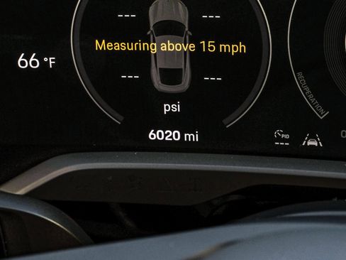 Used 2021 Porsche Taycan Base image 18