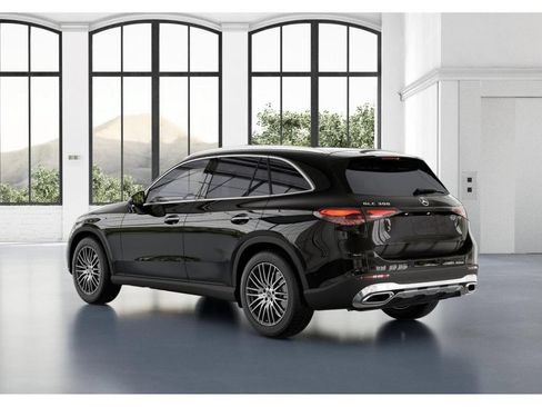 Used 2023 Mercedes-Benz GLC 300 4MATIC image 29