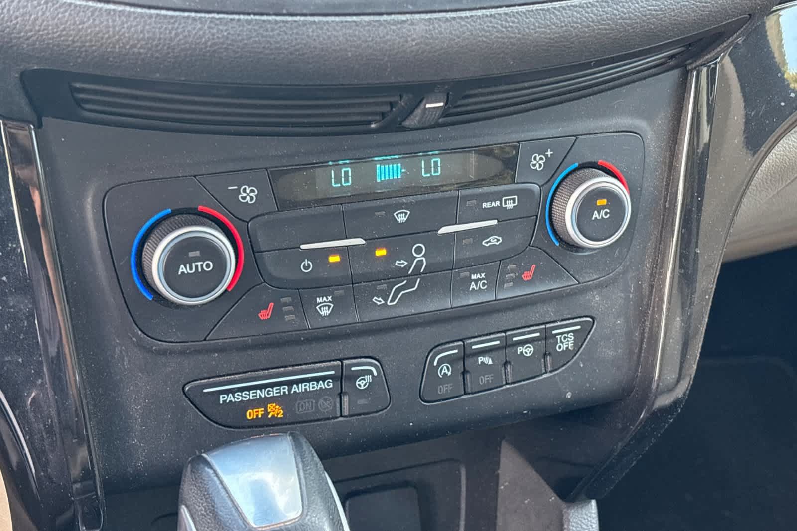 Used 2019 Ford Escape Titanium FWD image 23