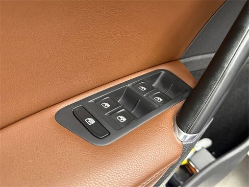 Used 2017 Volkswagen Golf Alltrack SE image 10