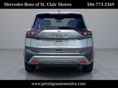 Used 2022 Nissan Rogue SV AWD/4WD image 4