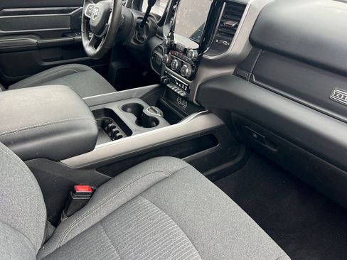 Used 2019 RAM 3500 Big Horn image 12