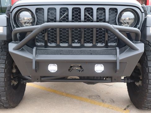 Used 2020 Jeep Gladiator Sport AWD/4WD image 18