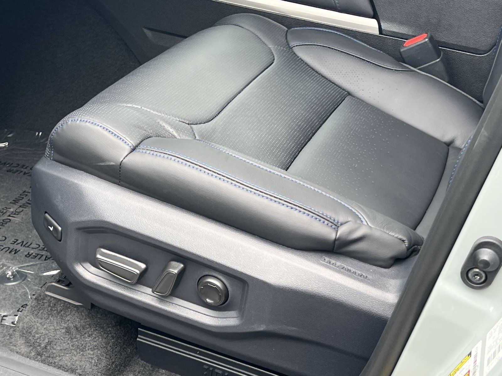 New 2026 Toyota Sequoia Platinum AWD/4WD image 8