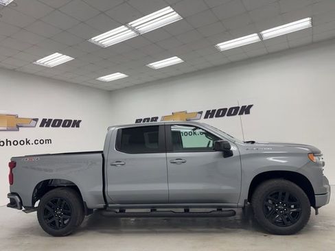 New 2026 Chevrolet Silverado 1500 RST w/ RST Select Package AWD/4WD image 4
