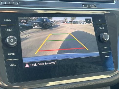 Used 2018 Volkswagen Tiguan SEL image 20