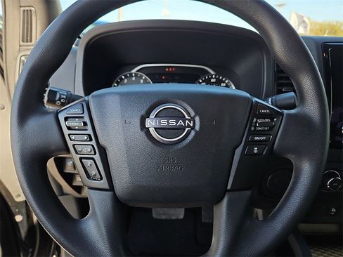 Used 2023 Nissan Frontier SV w/ Midnight Edition Package image 30
