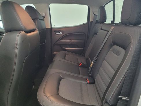 Used 2016 GMC Canyon SLE w/ All Terrain Package AWD/4WD image 18