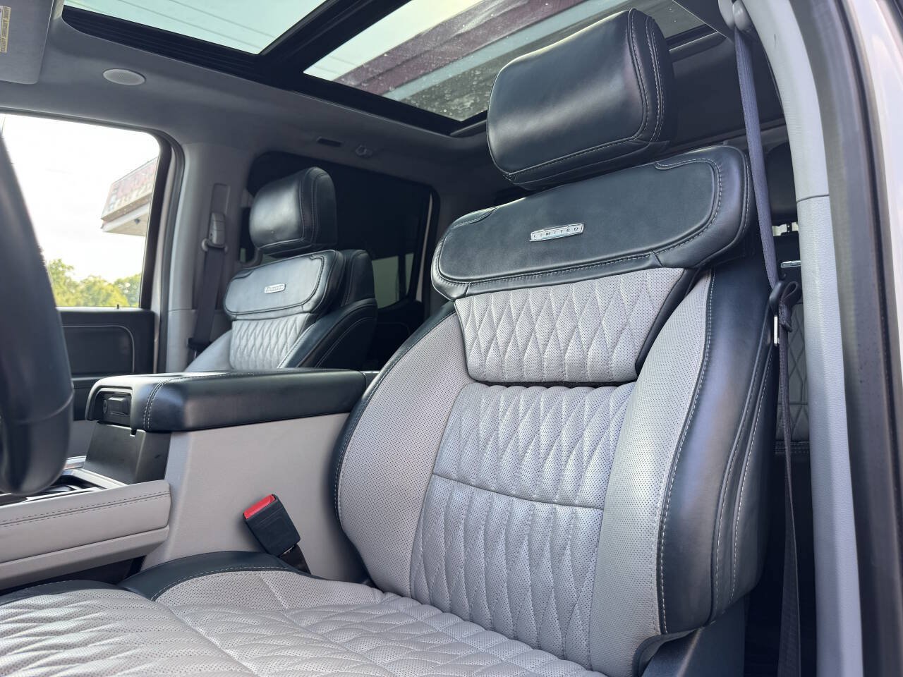 Used 2024 Ford F350 Limited w/ FX4 Off-Road Package AWD/4WD image 20