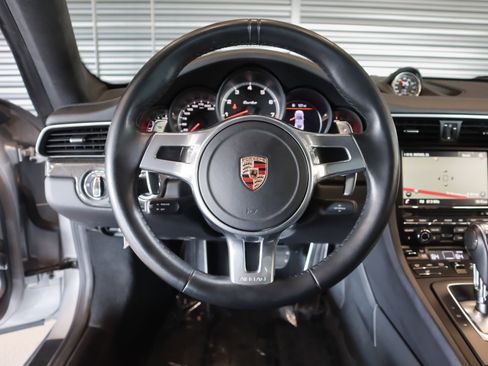 Used 2014 Porsche 911 Turbo image 15