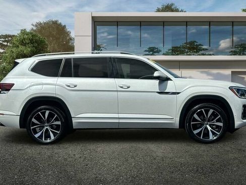 Used 2025 Volkswagen Atlas SEL Premium R-Line AWD/4WD image 3
