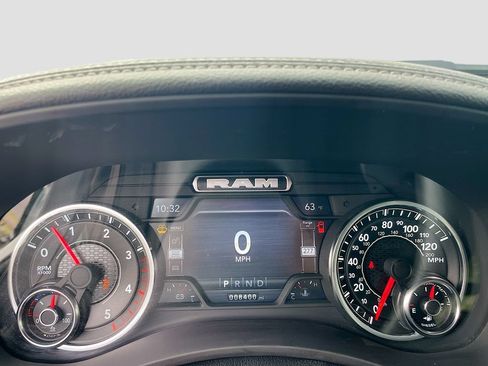 Used 2024 RAM 3500 Laramie w/ Safety Group AWD/4WD image 14