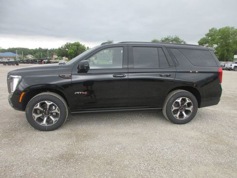 New 2026 GMC Yukon AT4 Ultimate AWD/4WD image 7