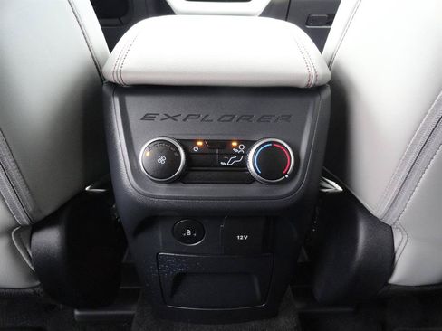 New 2026 Ford Explorer Active w/ Active Comfort Package AWD/4WD image 22