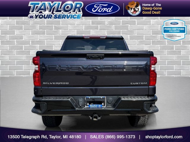 Used 2022 Chevrolet Silverado 1500 Custom Trail Boss AWD/4WD image 4