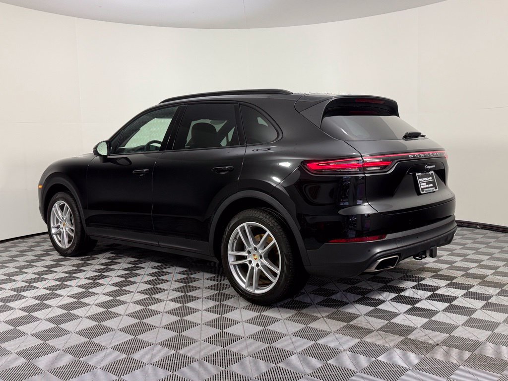 Certified 2023 Porsche Cayenne AWD/4WD image 3