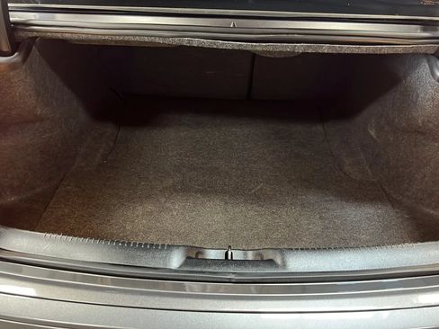 Used 2021 Chrysler 300 S RWD image 31