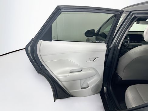 Used 2024 Hyundai Kona SEL FWD image 25