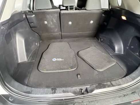 Used 2021 Toyota RAV4 LE image 23