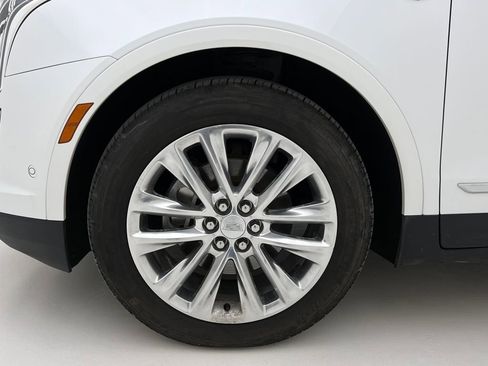 Used 2018 Cadillac XT5 Platinum w/ Driver Assist Package image 26