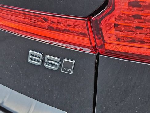 Certified 2024 Volvo XC60 B5 Plus w/ Protection Package Premier AWD/4WD image 11